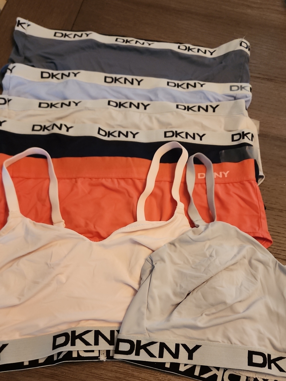 DKNY Panty Bra Set Nwot